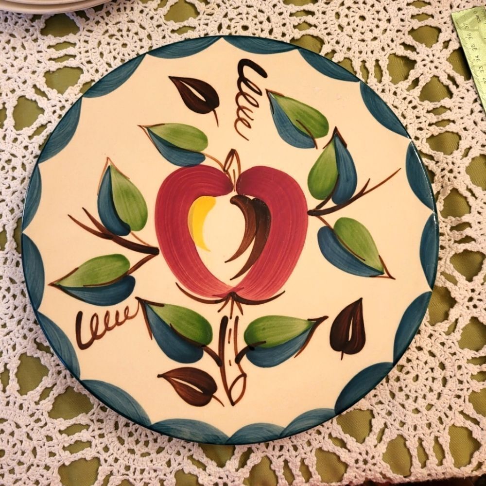 Vintage Pristine Purinton Slip Ware Apple Print Glazed Ceramic Serving Plate